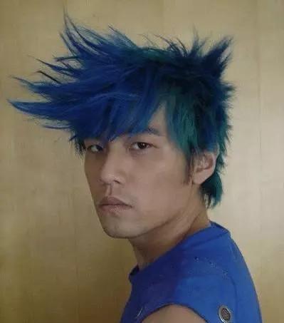 男明星找鸡,揭秘男明星的隐秘生活