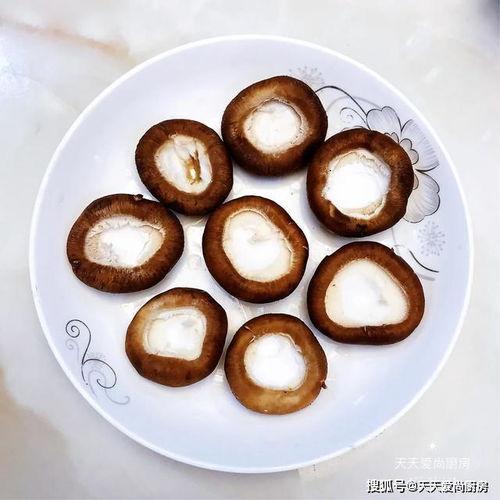 网红蜜汁鹌鹑蛋图片,甜蜜滋味，一口咬下幸福感爆棚