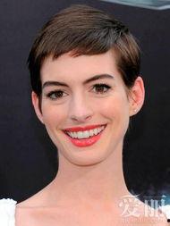 明星微笑唇图片,魅力四射的唇部美学解析