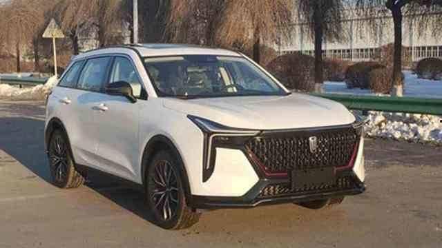 奔驰电车爆料视频最新版,揭秘性能与设计革新亮点